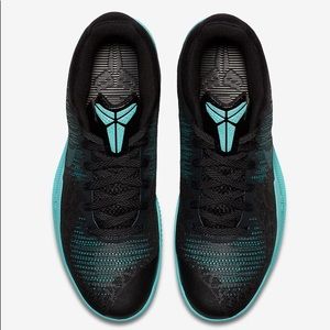 Boys Kobe Bryant Nike Mamba Rage Scorpion Sz 4.5Y